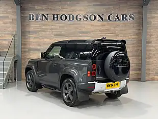 Used 2024 Land Rover Defender S Hard Top 90 Carpathian Grey - Interior and Exterior details 4