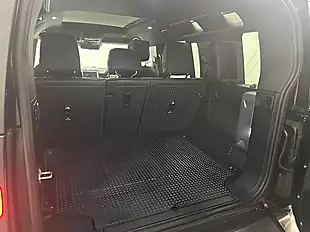 Used 2024 Land Rover Defender X-Dynamic Hse Black - Interior and Exterior details 13