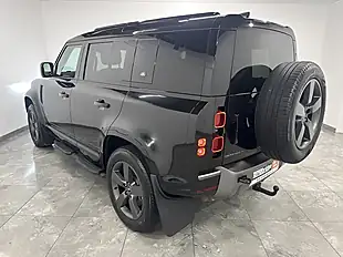 Used 2024 Land Rover Defender X-Dynamic Hse Black - Interior and Exterior details 4