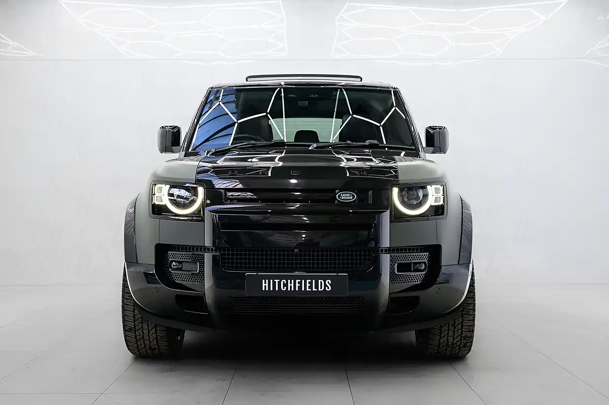 Used 2024 Land Rover Defender X-Dynamic Hse Black - Interior and Exterior details 3