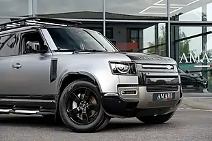 Used 2024 Land Rover Defender X-Dynamic Hse Grey - Interior and Exterior details 11