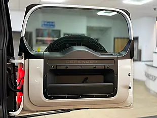 Used 2024 Land Rover Defender X-Dynamic Se 110 5dr Auto White - Interior and Exterior details 16