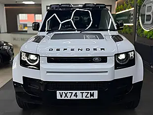Used 2024 Land Rover Defender X-Dynamic Se 110 5dr Auto White - Interior and Exterior details 4