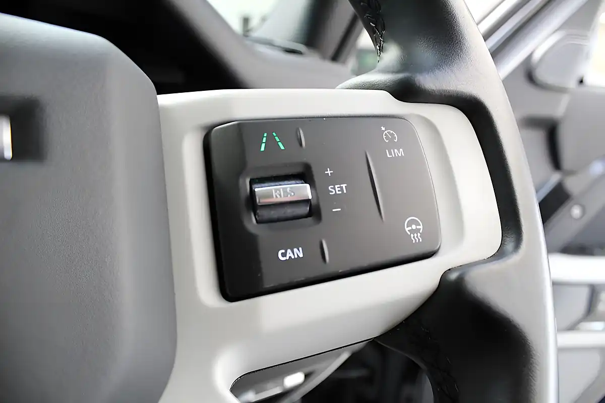 Used 2024 Land Rover Defender Xs Edition Black - Interior and Exterior details 17