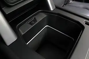 Used 2024 Land Rover Defender Xs Edition Black - Interior and Exterior details 19