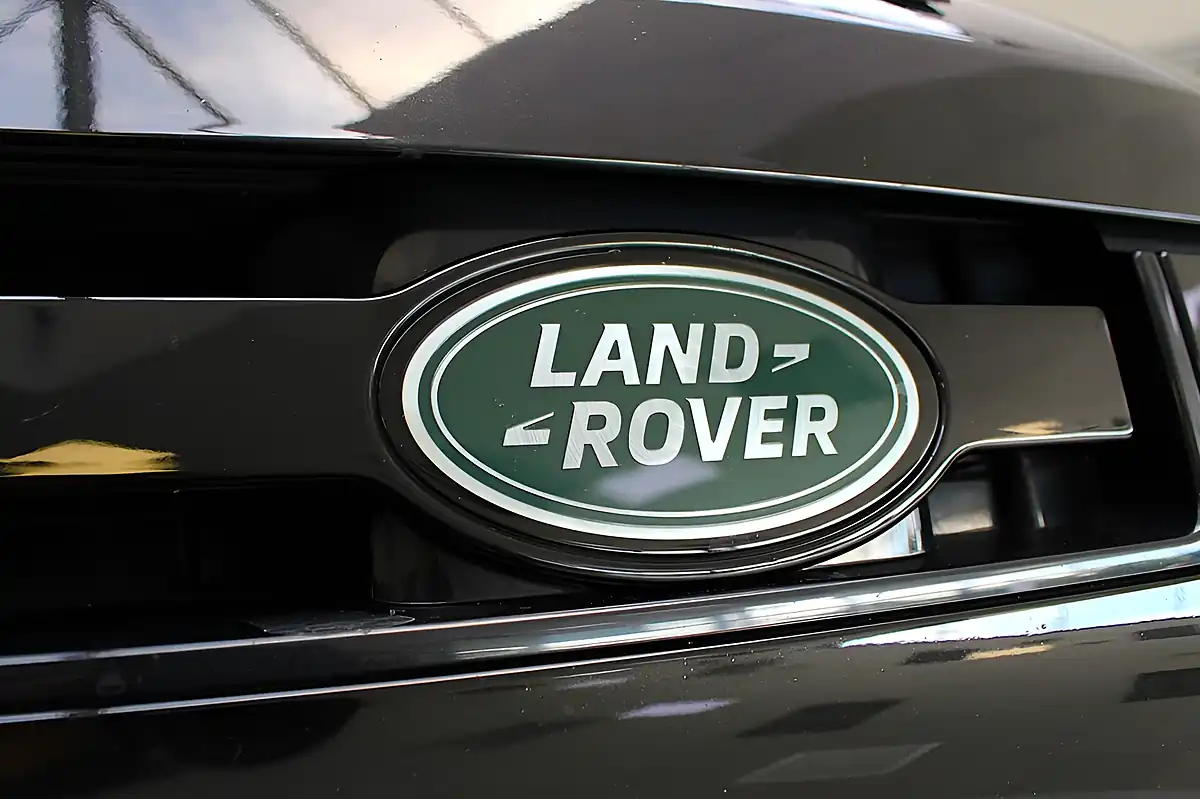 Used 2024 Land Rover Defender Xs Edition Black - Interior and Exterior details 4