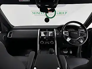 Used 2024 Land Rover Discovery Dynamic Hse Black - Interior and Exterior details 5