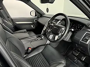 Used 2024 Land Rover Discovery Dynamic Hse Black - Interior and Exterior details 6