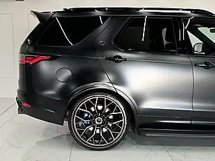 Used 2024 Land Rover Discovery Dynamic Hse Black - Interior and Exterior details 8