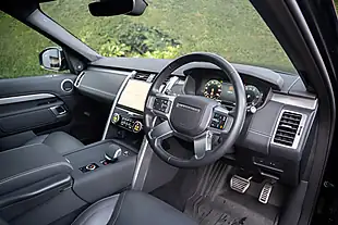 Used 2024 Land Rover Discovery Dynamic Hse Black - Interior and Exterior details 18
