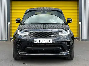 Used 2024 Land Rover Discovery Dynamic Hse Black - Interior and Exterior details 4