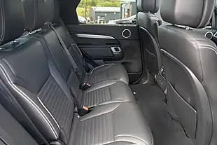 Used 2024 Land Rover Discovery R-Dynamic Hse Varesine Blue - Interior and Exterior details 12