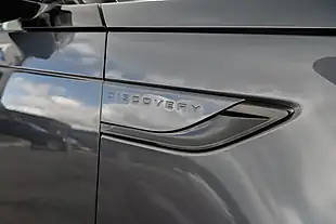 Used 2024 Land Rover Discovery R-Dynamic Hse Varesine Blue - Interior and Exterior details 18