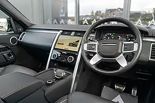Used 2024 Land Rover Discovery R-Dynamic Hse Varesine Blue - Interior and Exterior details 8