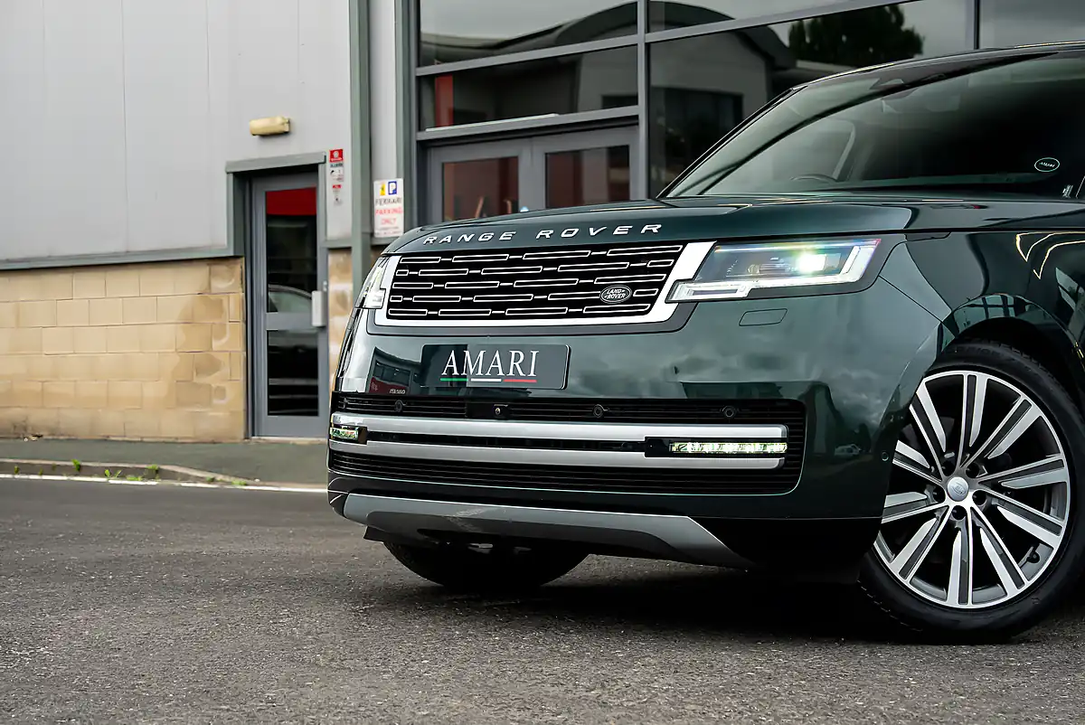Used 2024 Land Rover Range Rover Autobiography Belgravia Green - Interior and Exterior details 11