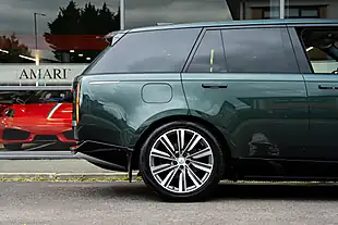 Used 2024 Land Rover Range Rover Autobiography Belgravia Green - Interior and Exterior details 16