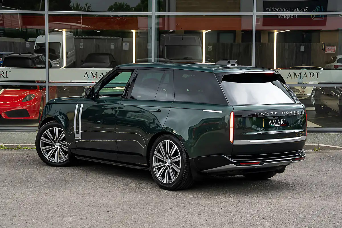 Used 2024 Land Rover Range Rover Autobiography Belgravia Green - Interior and Exterior details 3