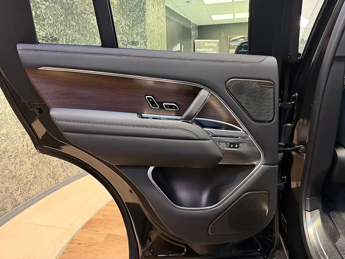 Used 2024 Land Rover Range Rover Autobiography Black - Interior and Exterior details 15