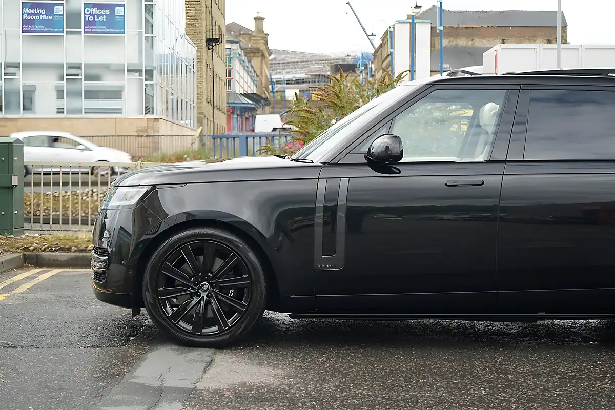 Used 2024 Land Rover Range Rover Autobiography Black - Interior and Exterior details 10