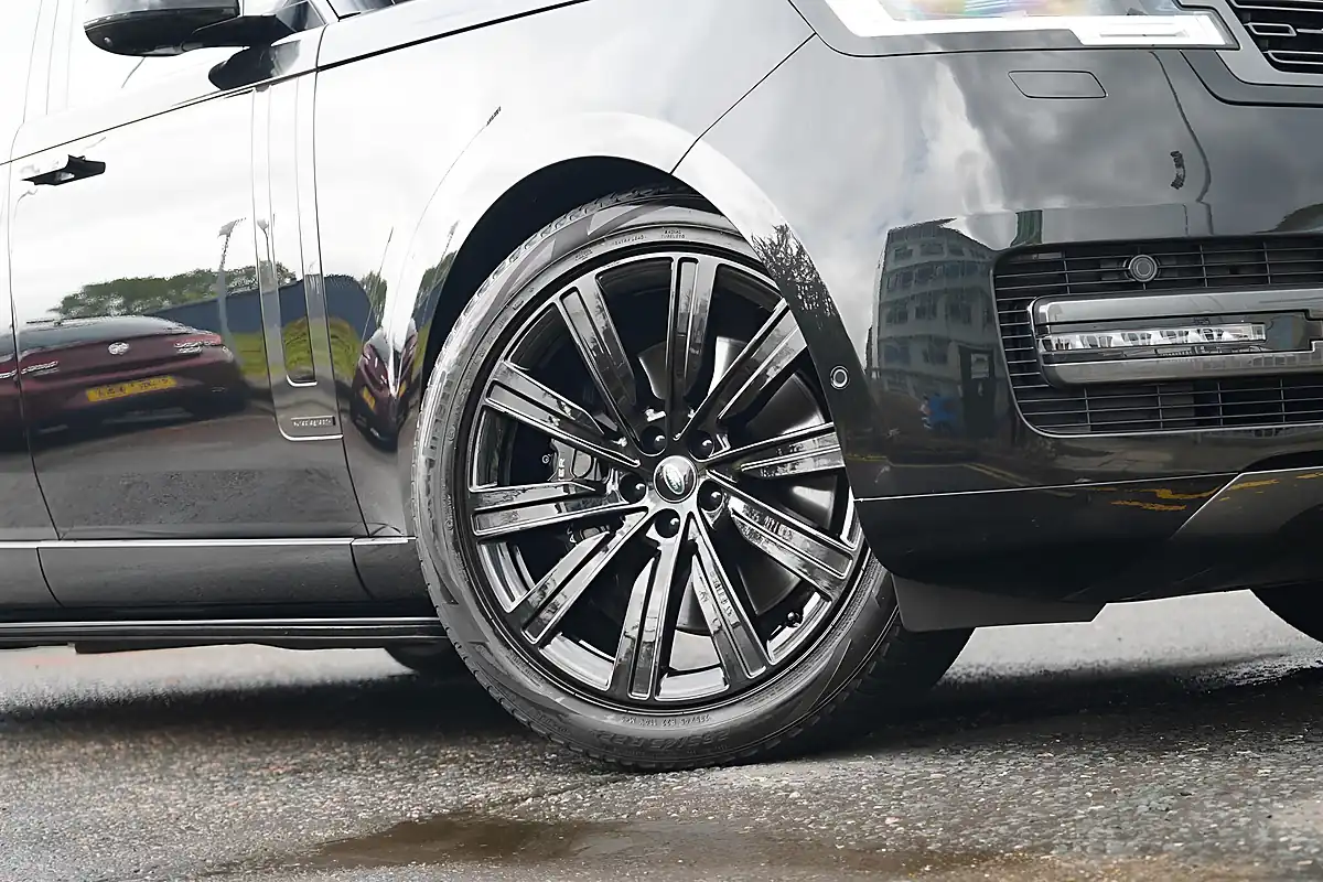 Used 2024 Land Rover Range Rover Autobiography Black - Interior and Exterior details 20