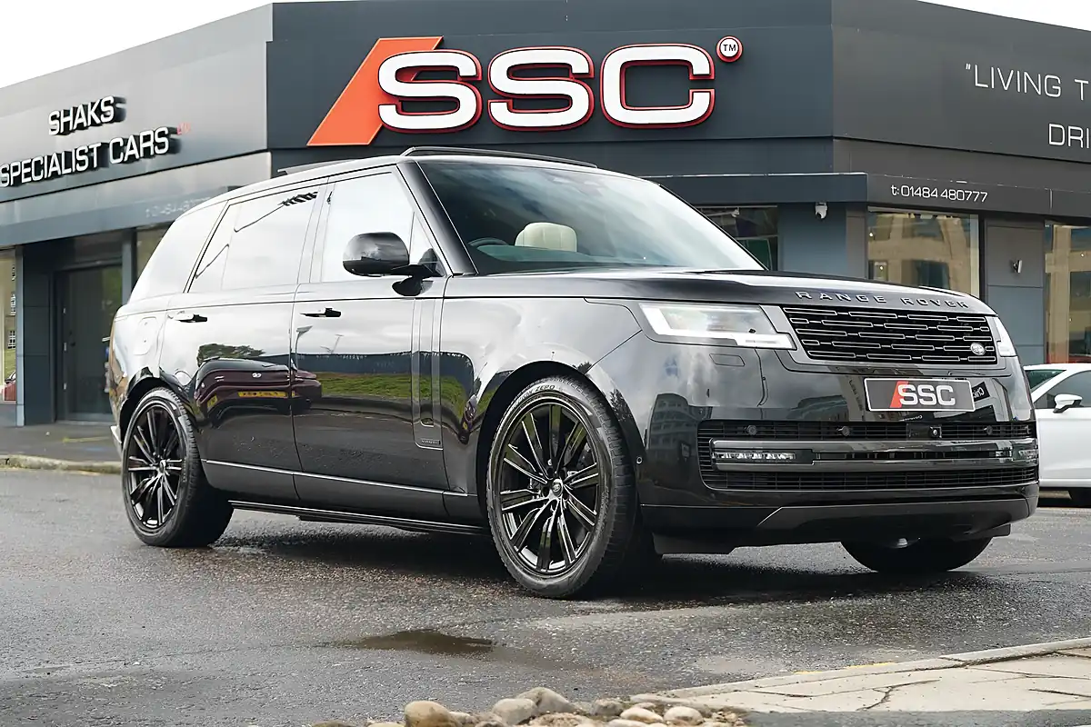 Used 2024 Land Rover Range Rover Autobiography Black - Interior and Exterior details 4