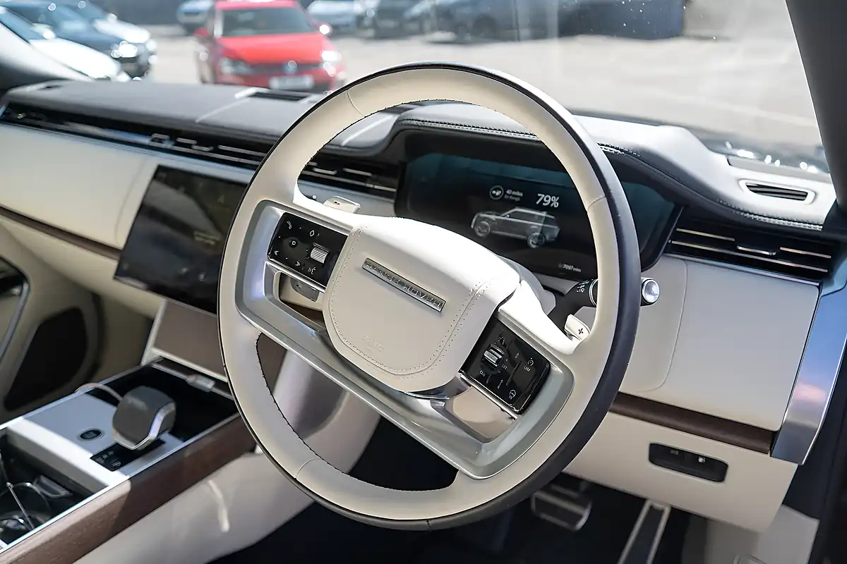 Used 2024 Land Rover Range Rover Autobiography Constellation Blue - Interior and Exterior details 5