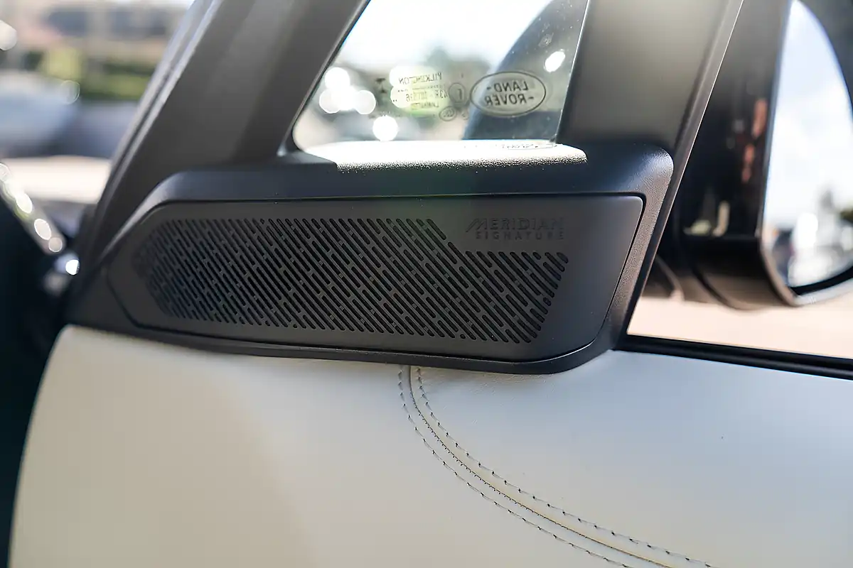 Used 2024 Land Rover Range Rover Autobiography Constellation Blue - Interior and Exterior details 6