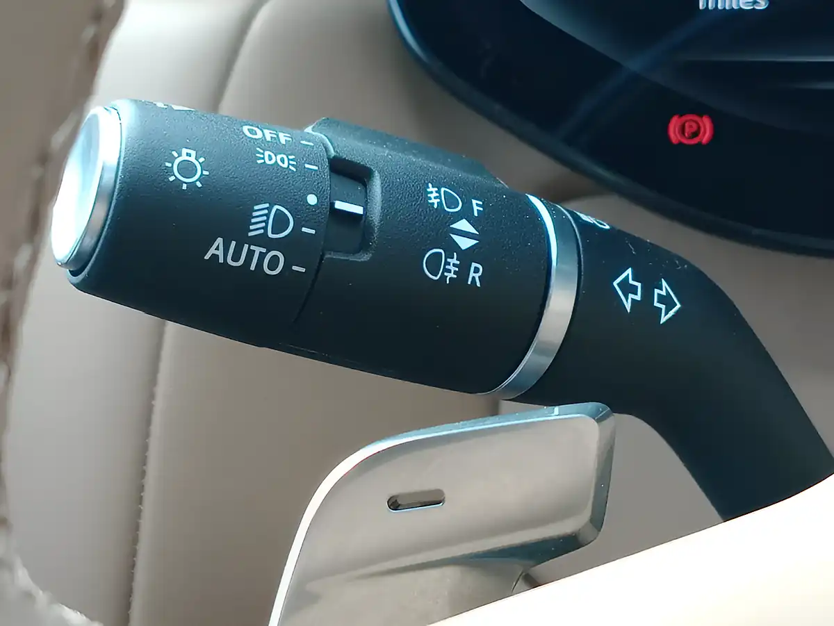 Used 2024 Land Rover Range Rover Autobiography Green - Interior and Exterior details 11