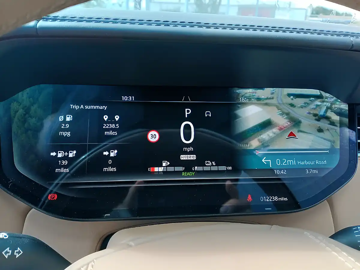 Used 2024 Land Rover Range Rover Autobiography Green - Interior and Exterior details 8