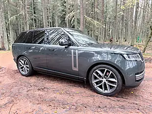 Used 2024 Land Rover Range Rover Autobiography Green - Interior and Exterior details 3