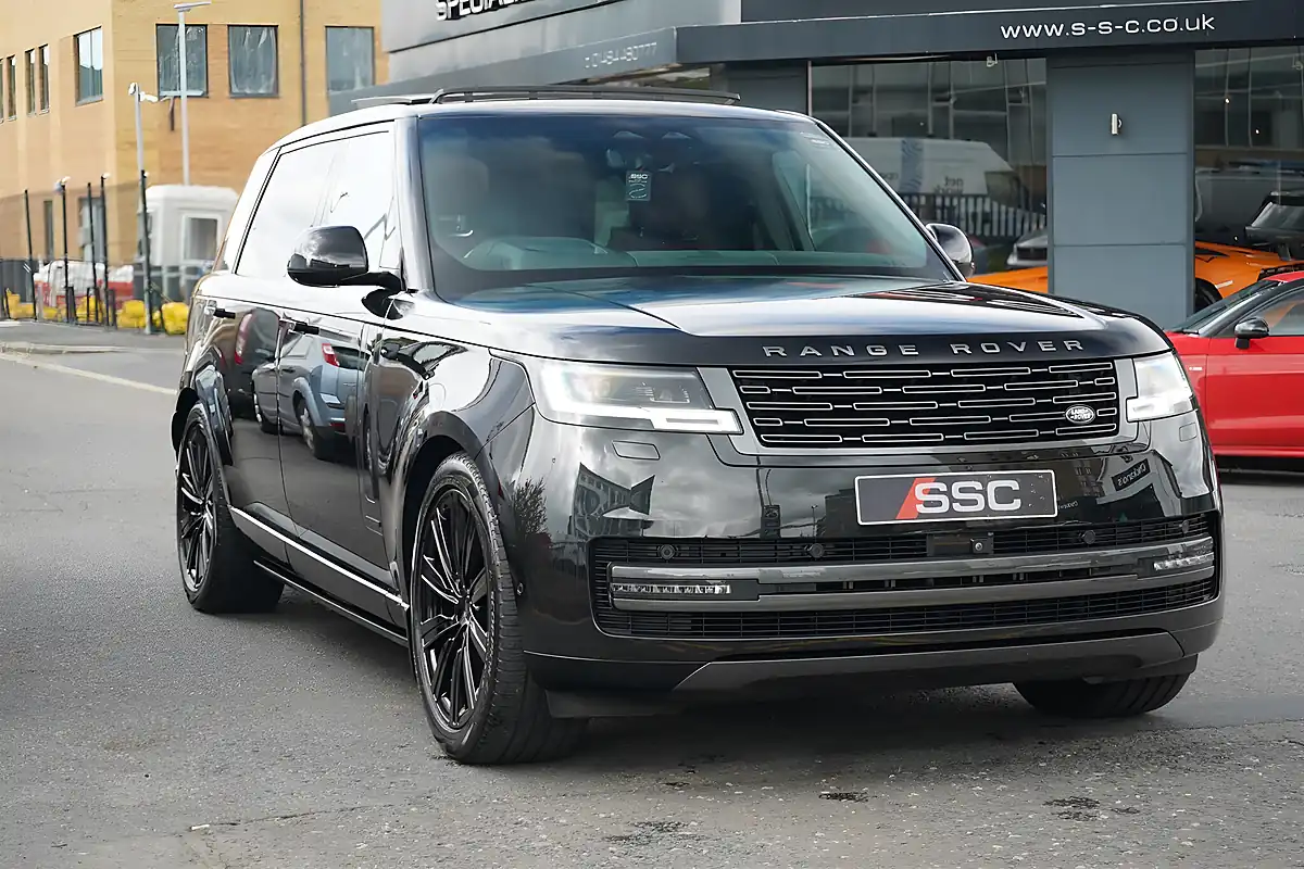 Used 2024 Land Rover Range Rover Autobiography Santorini Black - Interior and Exterior details 5