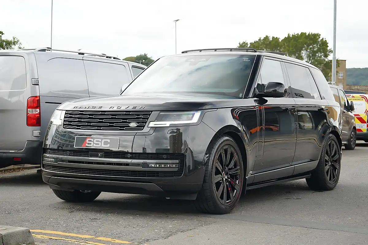 Used 2024 Land Rover Range Rover Autobiography Santorini Black - Interior and Exterior details 7