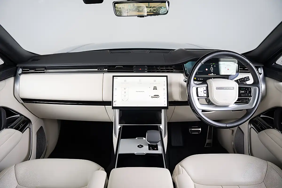 Used 2024 Land Rover Range Rover Autobiography Silver - Interior and Exterior details 12