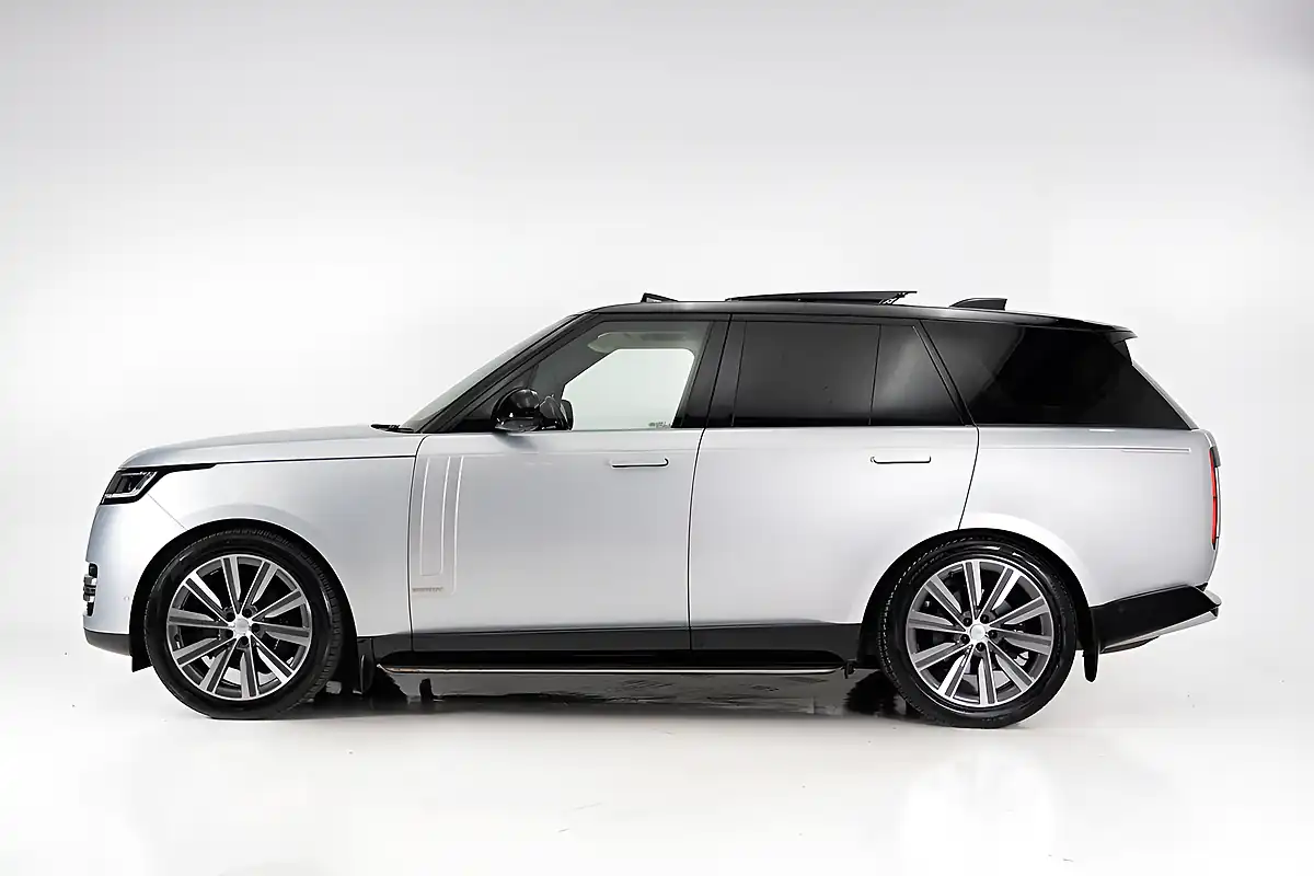 Used 2024 Land Rover Range Rover Autobiography Silver - Interior and Exterior details 8