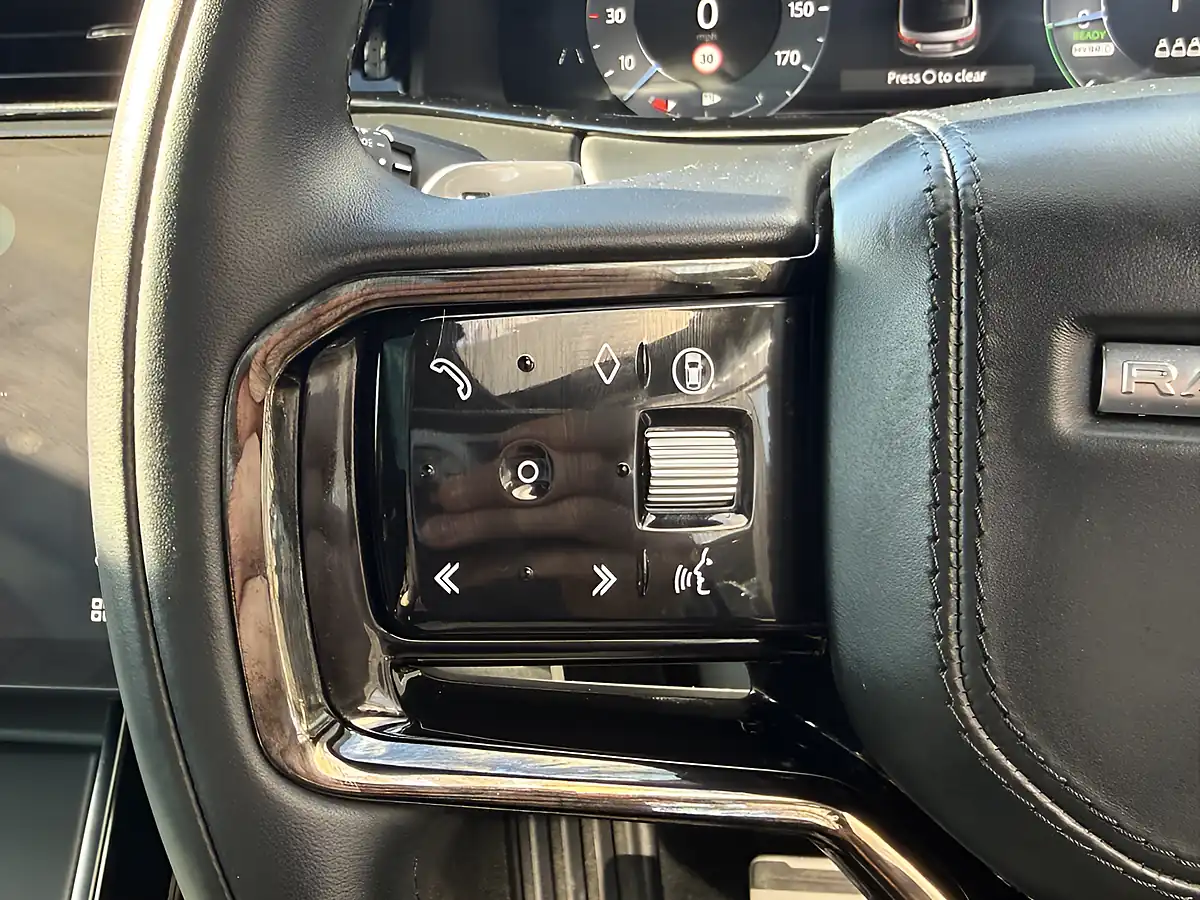 Used 2024 Land Rover Range Rover Evoque Dynamic Hse Black - Interior and Exterior details 16