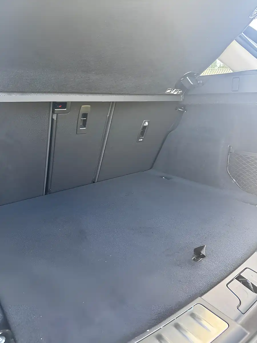 Used 2024 Land Rover Range Rover Evoque Dynamic Hse Grey - Interior and Exterior details 14
