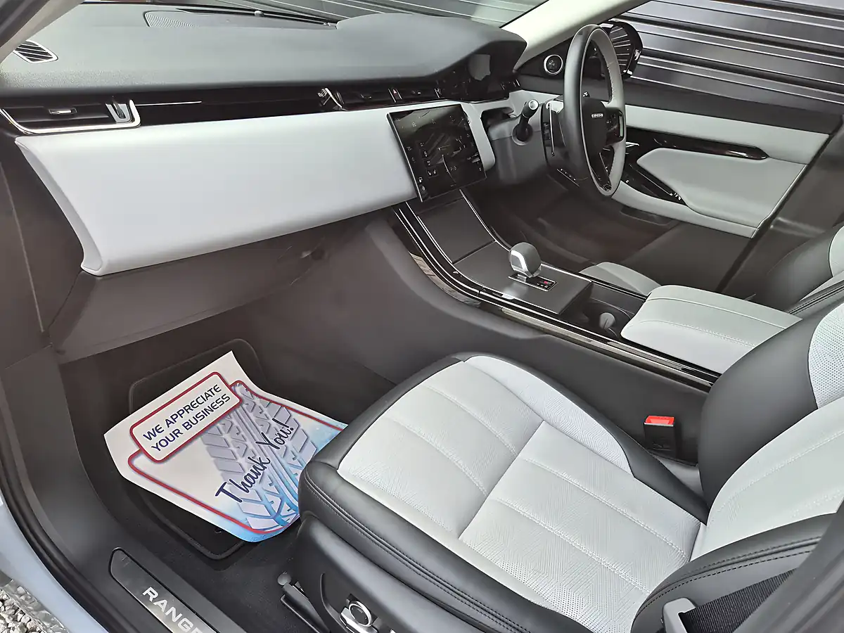 Used 2024 Land Rover Range Rover Evoque Dynamic Hse Grey - Interior and Exterior details 7