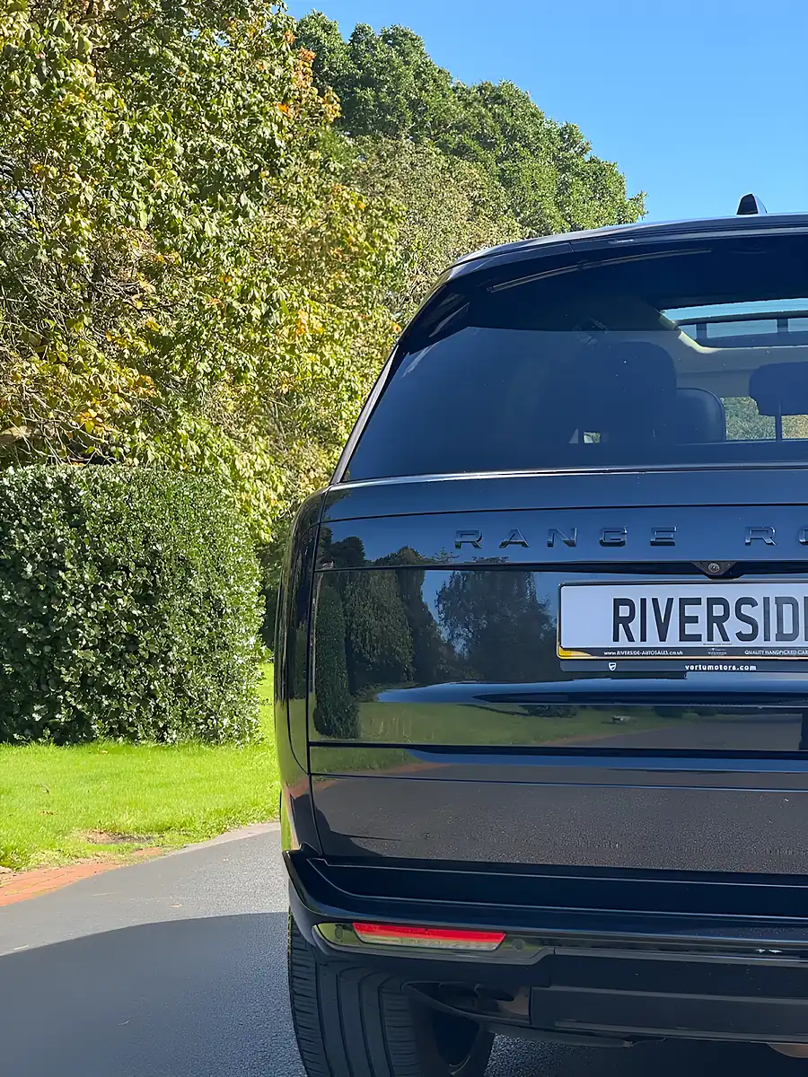 Used 2024 Land Rover Range Rover Hse Black - Interior and Exterior details 13