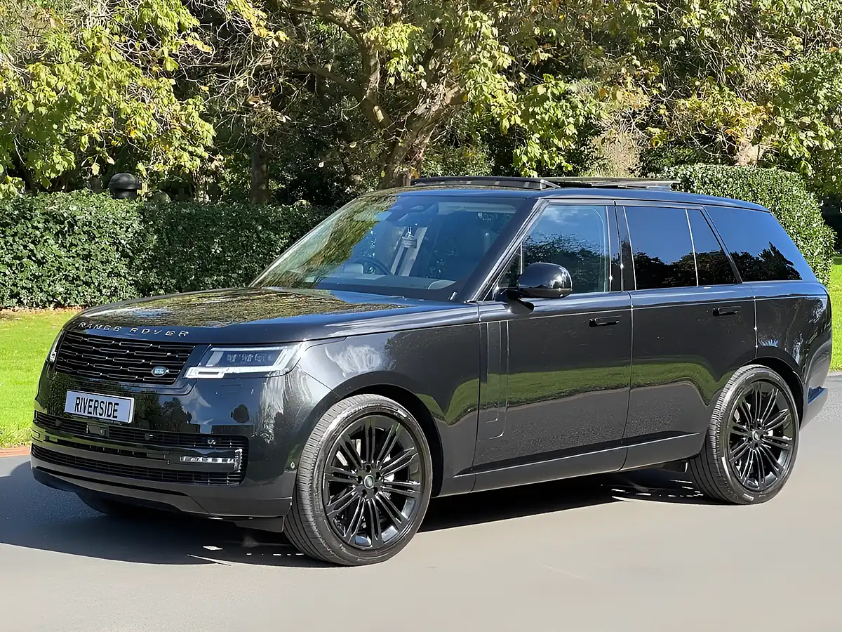 Used 2024 Land Rover Range Rover Hse Black - Interior and Exterior details 6