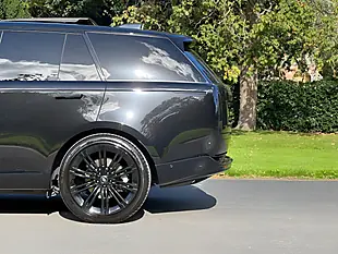 Used 2024 Land Rover Range Rover Hse Black - Interior and Exterior details 9
