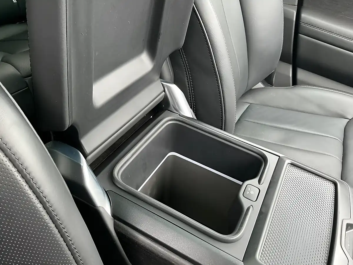 Used 2024 Land Rover Range Rover Hse Black - Interior and Exterior details 18
