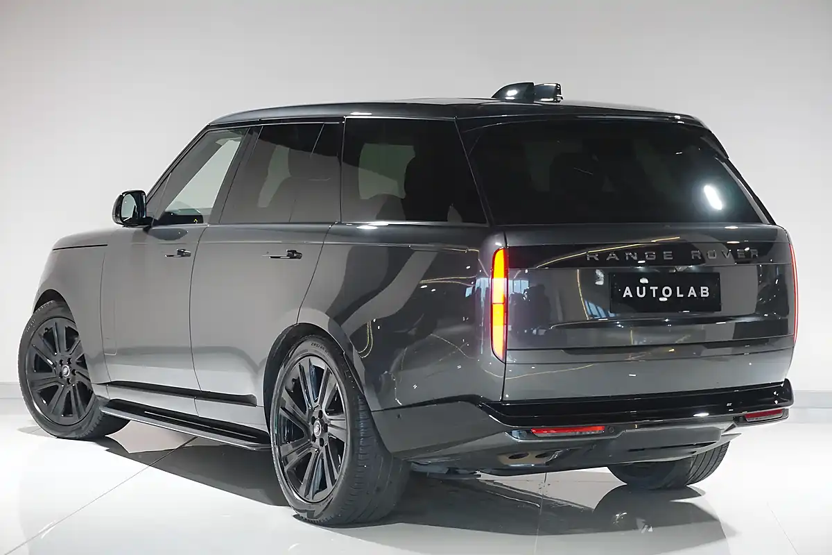 Used 2024 Land Rover Range Rover Hse Carpathian Grey - Interior and Exterior details 4