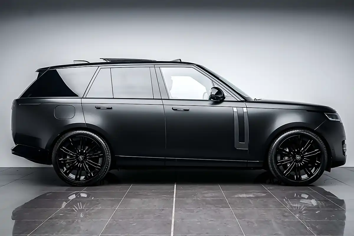 Used 2024 Land Rover Range Rover Se Black - Interior and Exterior details 10