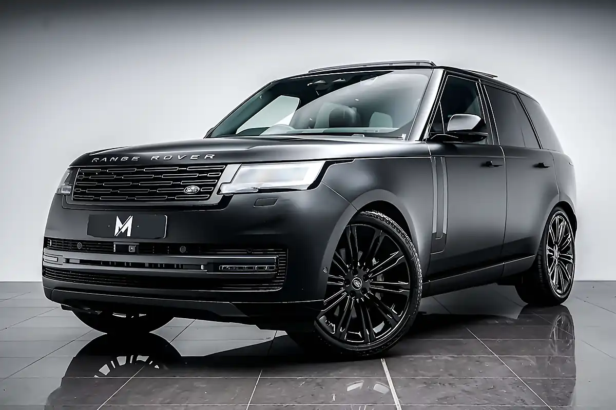 Used 2024 Land Rover Range Rover Se Black - Interior and Exterior details 4