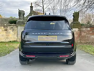 Used 2024 Land Rover Range Rover Se Santorini Black - Interior and Exterior details 5