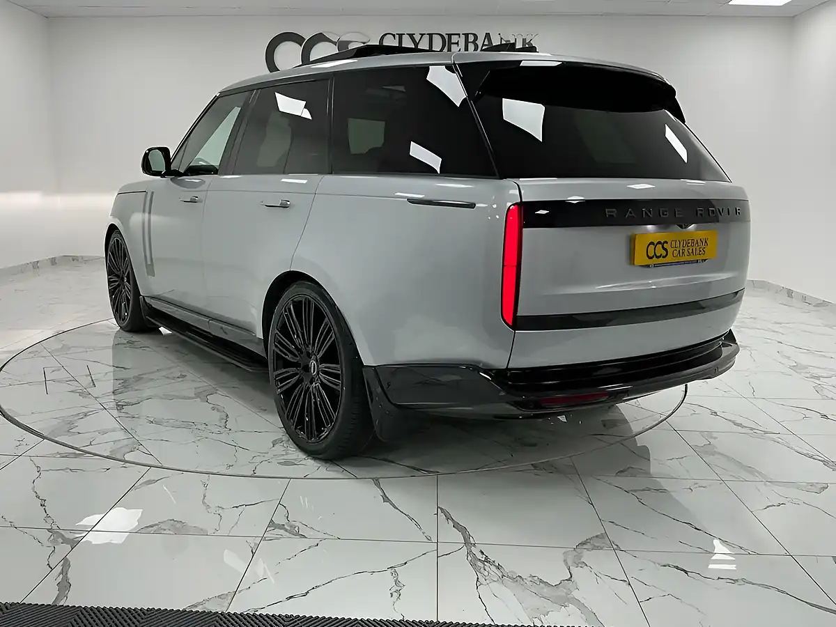 Used 2024 Land Rover Range Rover Se Silver - Interior and Exterior details 6