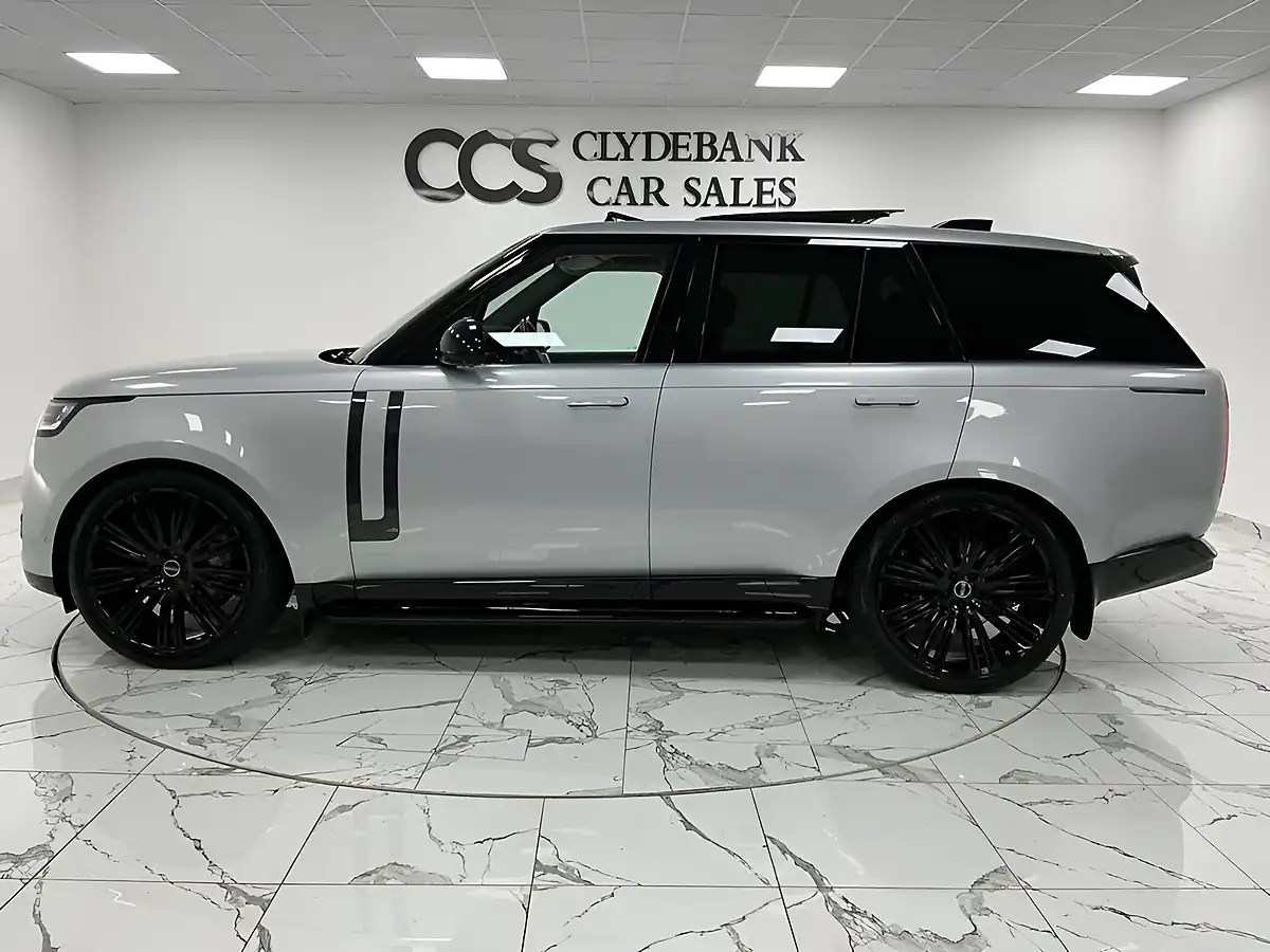 Used 2024 Land Rover Range Rover Se Silver - Interior and Exterior details 8