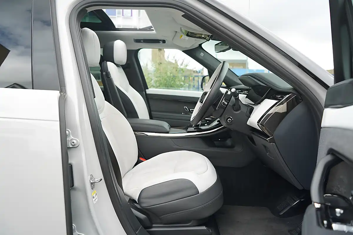 Used 2024 Land Rover Range Rover Sport Autobiography Borasco Grey - Interior and Exterior details 13