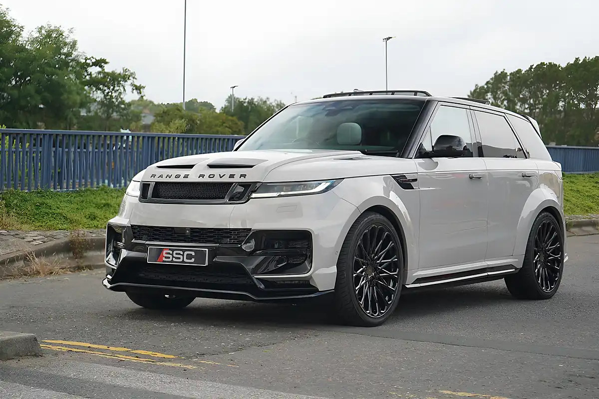 Used 2024 Land Rover Range Rover Sport Autobiography Borasco Grey - Interior and Exterior details 8