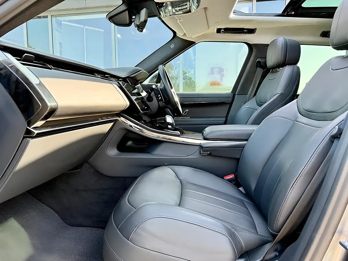 Used 2024 Land Rover Range Rover Sport Autobiography Grey - Interior and Exterior details 9